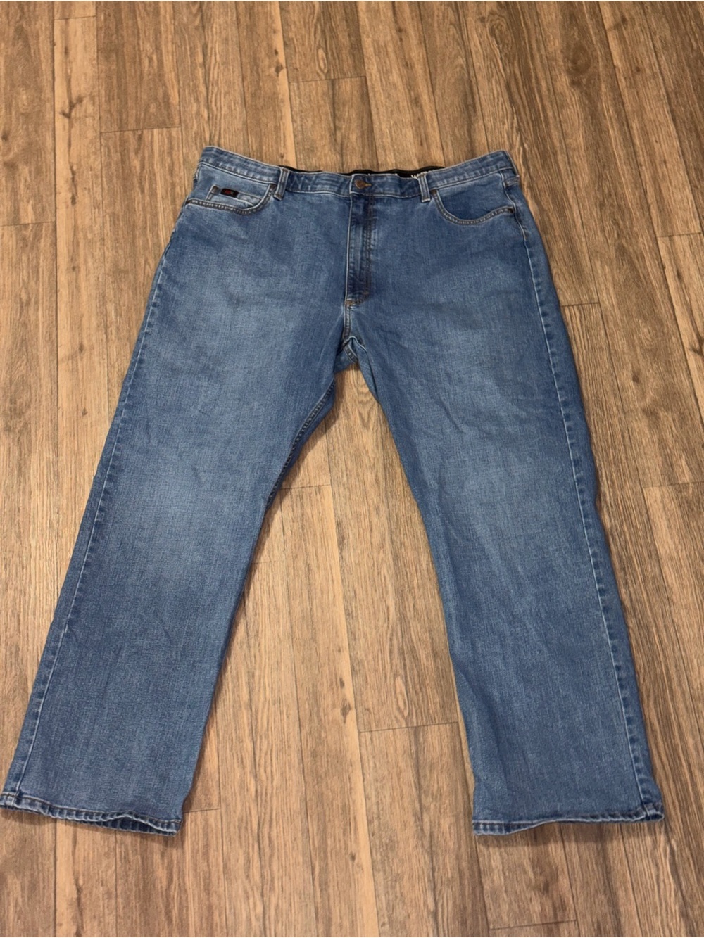 Wrangler Men’s Straight-Leg Jeans - Medium Blue Wash